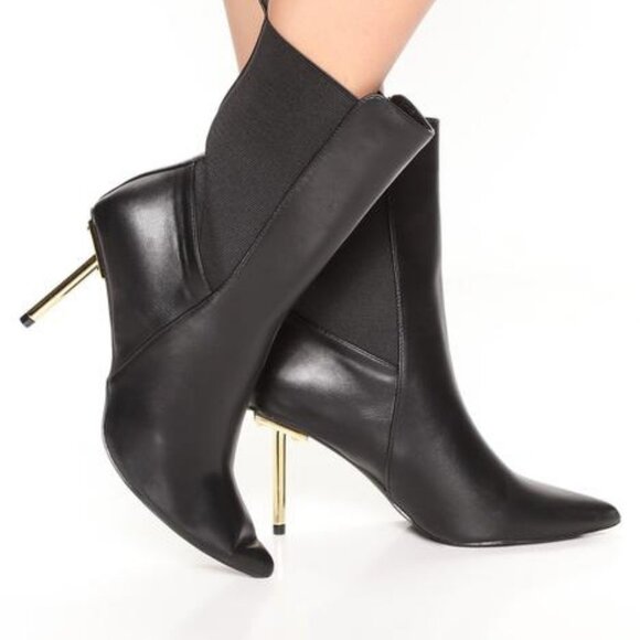 BLACK ON BLACK BOOTIES - Picture 1 of 7